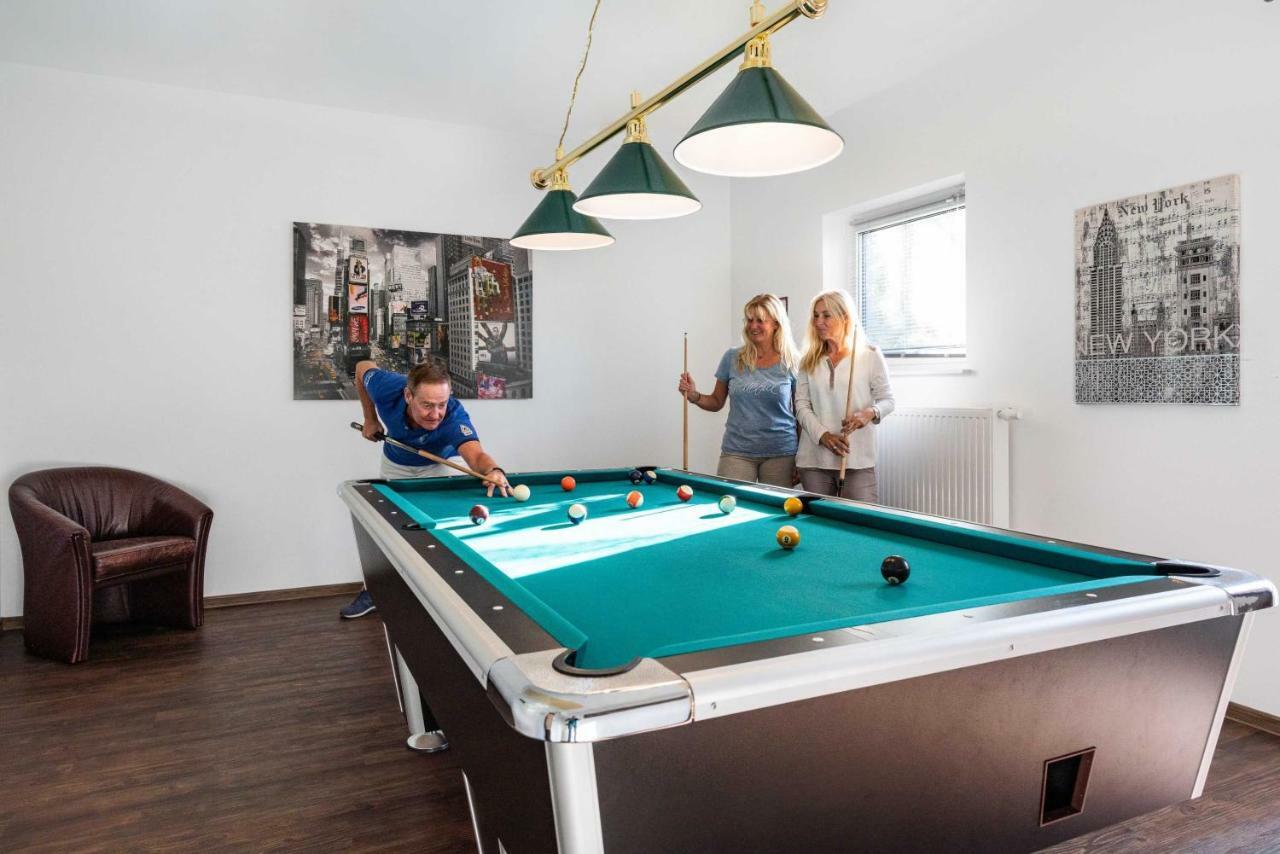 Appartement "Opal" Mit Penthouseflair - Oase Am Haff Garz  Exterior photo