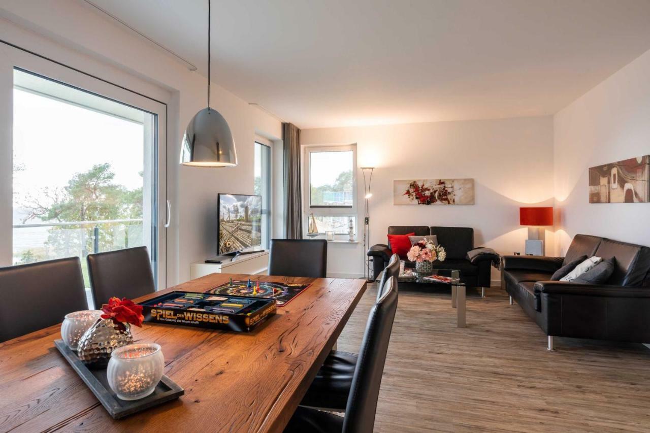 Appartement "Opal" Mit Penthouseflair - Oase Am Haff Garz  Room photo